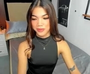 naughtyvixennova is a 20 year old shemale webcam sex model.