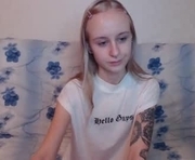 an_ross is a  year old female webcam sex model.