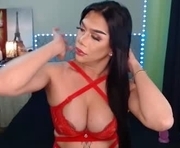 lucy_pearlcumxx is a  year old shemale webcam sex model.