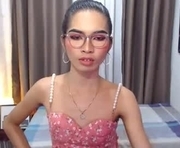 wildtsclarahugecock is a 19 year old shemale webcam sex model.