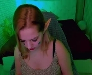caroline_lin is a 18 year old female webcam sex model.