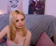barbiegram is a 20 year old female webcam sex model.