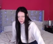 julievega is a 19 year old female webcam sex model.