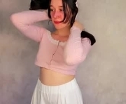 ashley_barnes is a 18 year old female webcam sex model.