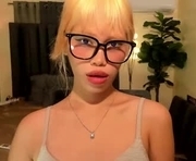 astralunarea is a  year old female webcam sex model.