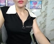 hechin is a 24 year old female webcam sex model.