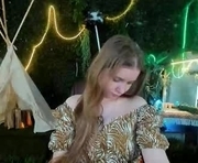 mayasinabon is a  year old female webcam sex model.