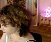 nightvibe_ is a 18 year old female webcam sex model.