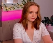 solefree is a 19 year old female webcam sex model.