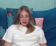 cassiedii is a 20 year old female webcam sex model.