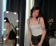 hella_schiele is a  year old female webcam sex model.