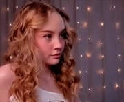 lissa_meooow is a 19 year old female webcam sex model.