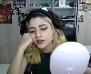 rickydicot_13 is a 20 year old female webcam sex model.