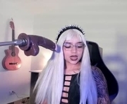 scarlet_gold is a 23 year old female webcam sex model.