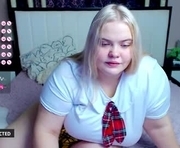 juicy_diana is a  year old female webcam sex model.
