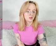 amy__gray is a 22 year old female webcam sex model.