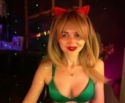 crystaltiffanyy is a  year old female webcam sex model.
