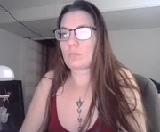 magic663 is a 33 year old female webcam sex model.