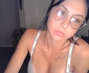 vixenliz is a 23 year old female webcam sex model.