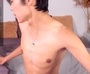 felix_rey is a 18 year old male webcam sex model.