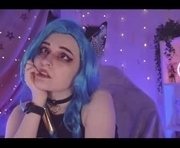 vronnier is a 21 year old female webcam sex model.