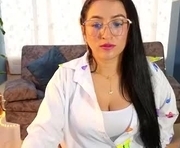 tessa_drawing is a 35 year old female webcam sex model.