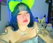electricsapphire is a 24 year old female webcam sex model.
