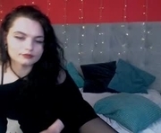 arianoir_ is a 19 year old female webcam sex model.