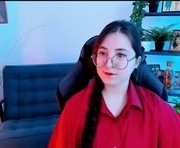 virtualvoyant is a 19 year old female webcam sex model.