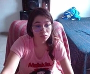 thiffany_bundy19 is a 19 year old female webcam sex model.