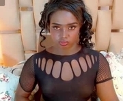 hugemontererika is a 20 year old shemale webcam sex model.