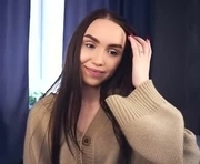 odelynabunton is a 18 year old female webcam sex model.