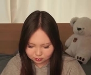 mirahex is a 18 year old female webcam sex model.
