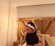 genesis_moore2025 is a  year old female webcam sex model.