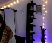 naomii_20 is a  year old female webcam sex model.