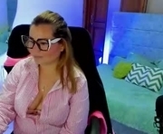 julieta_star69 is a 25 year old female webcam sex model.