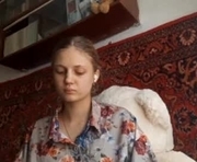 gertuderedenz is a 18 year old female webcam sex model.