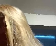 emilywarren296 is a  year old female webcam sex model.