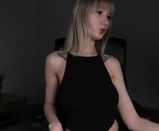 abby_laker is a 18 year old female webcam sex model.