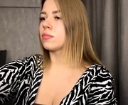 quianasaliba is a 19 year old female webcam sex model.