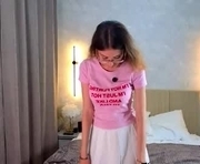 letishamikler is a 19 year old female webcam sex model.