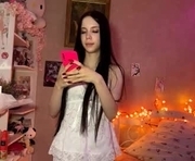 little_milou is a 18 year old female webcam sex model.