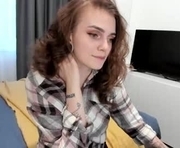 _caroline_coy is a 19 year old female webcam sex model.