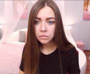 ashtonheidi is a 21 year old female webcam sex model.