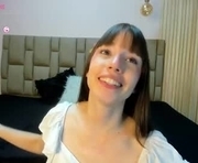 berry_008 is a  year old female webcam sex model.
