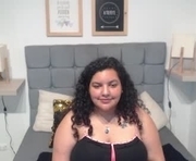rouse_gray_ is a  year old female webcam sex model.