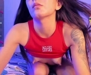 dania_wi is a 22 year old female webcam sex model.
