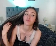 paola_wood is a 19 year old female webcam sex model.