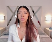 sussy_rosse_2 is a 22 year old female webcam sex model.