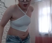 sweetbuns666 is a 25 year old female webcam sex model.